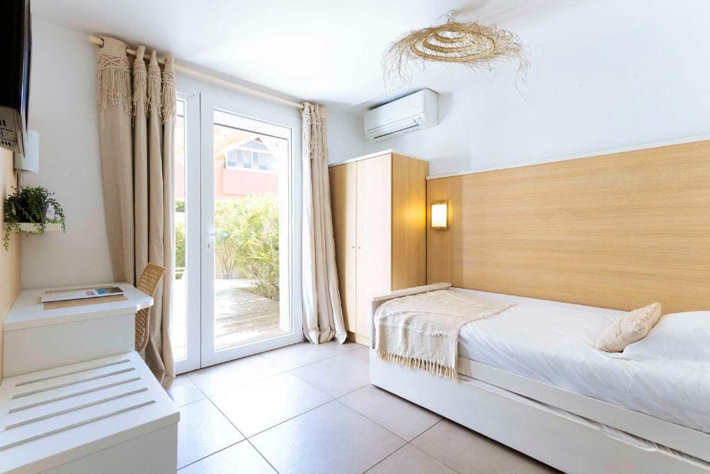 Quadruple Room with Terrace room - Image 1