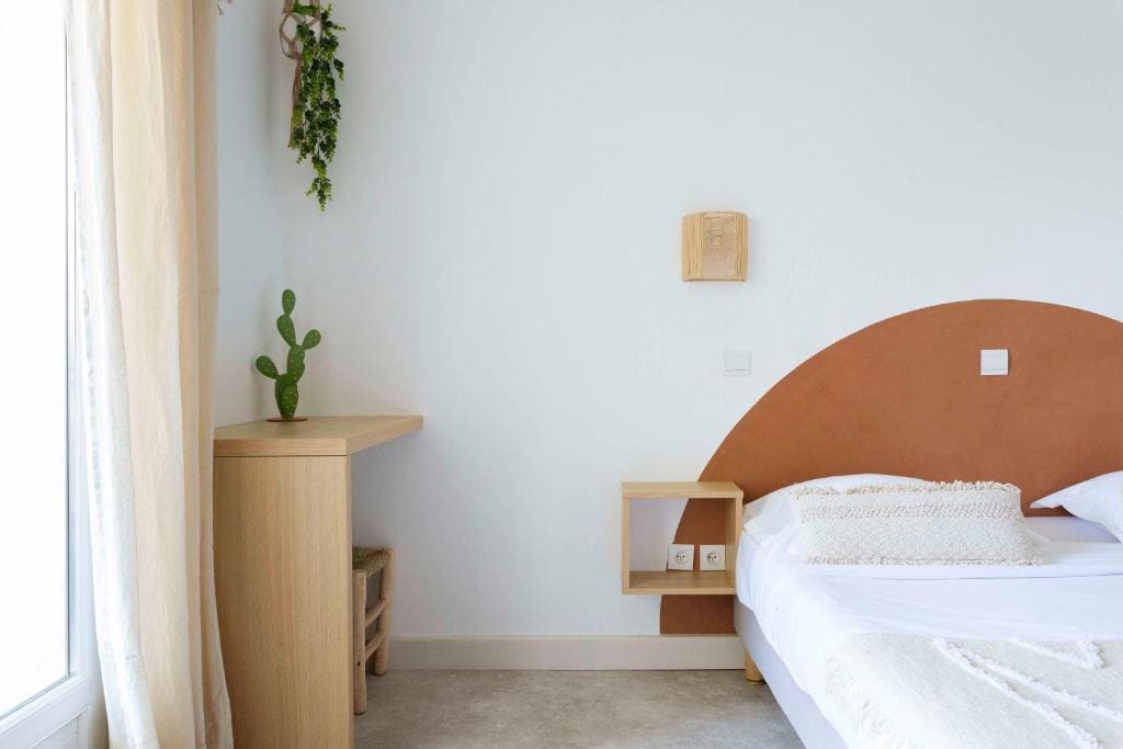 Superior Triple Room with Balcony room - Image 3