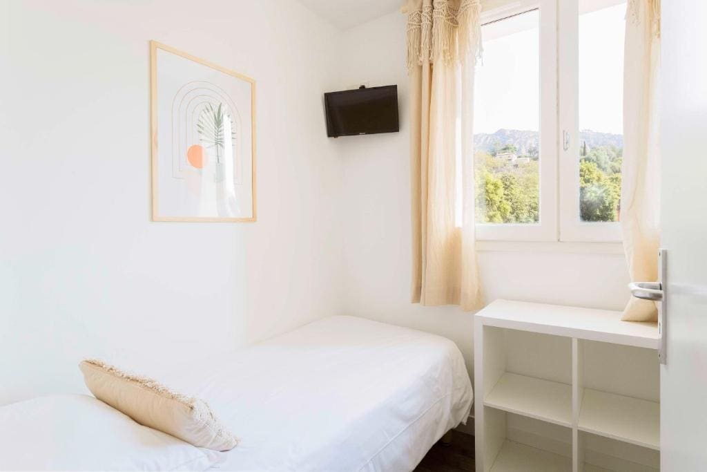 Triple Room with Balcony room - Image 3