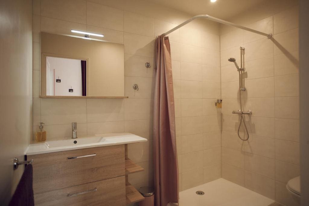 Suite with Garden View room - Image 1