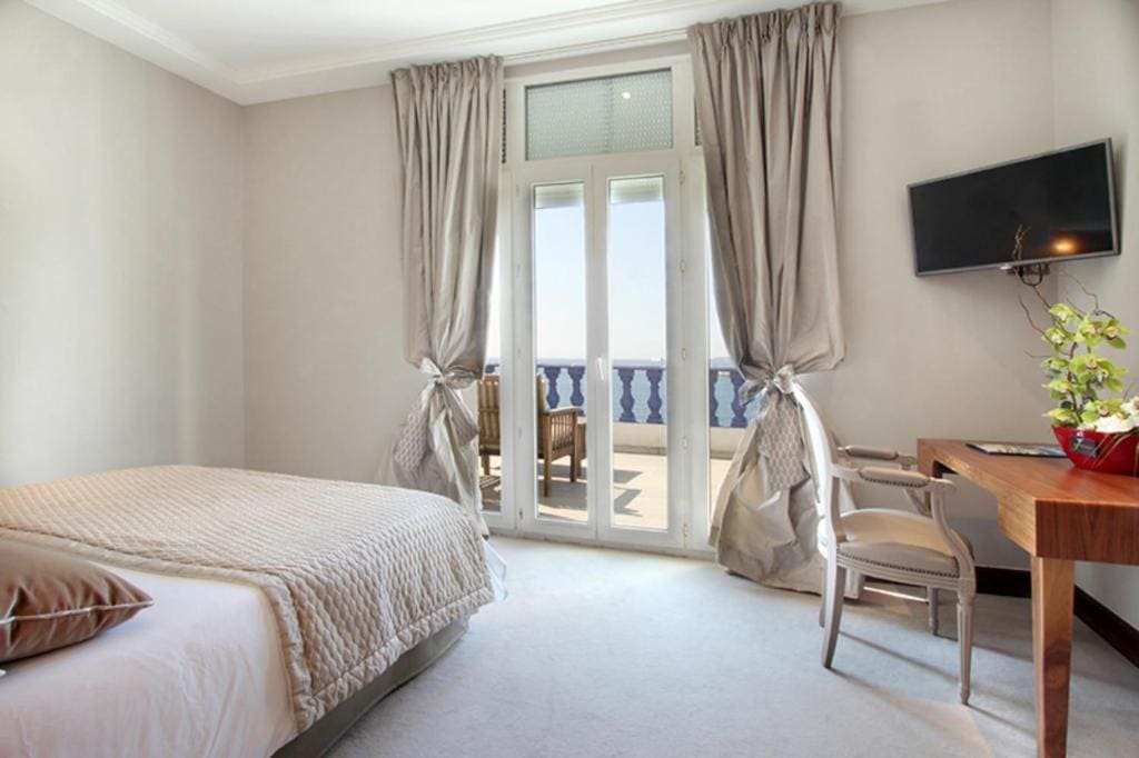 Privilege Double Room with Terrace room - Image 3