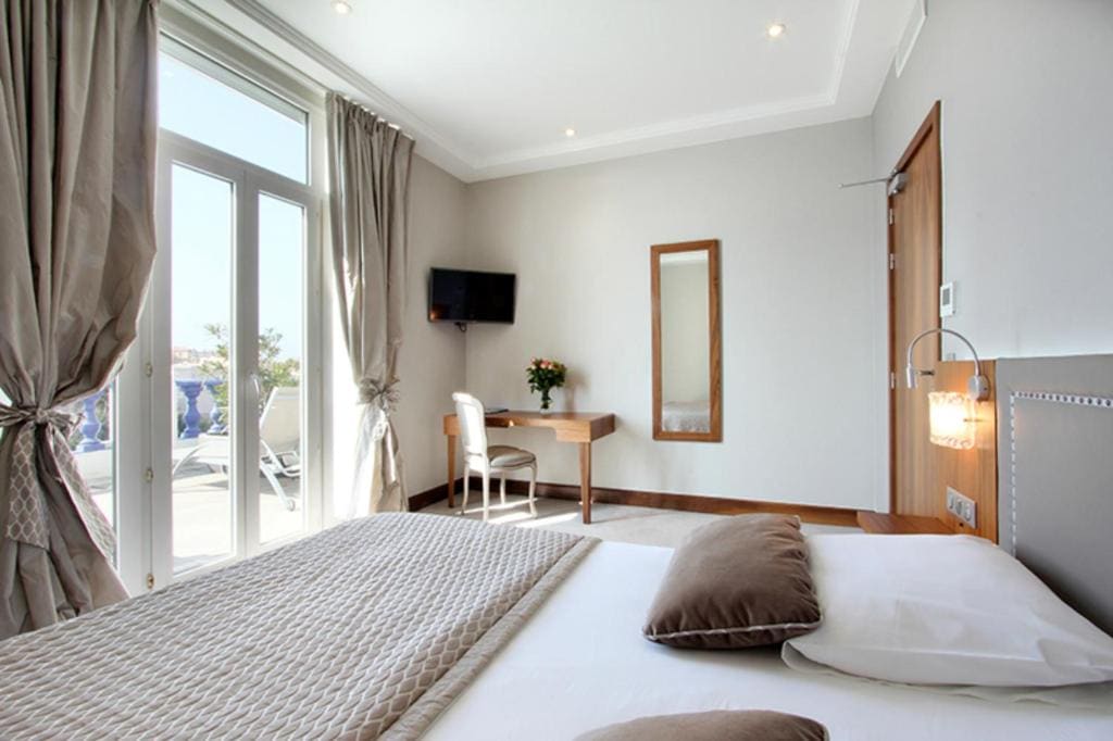 Privilege Double Room with Terrace room - Image 2
