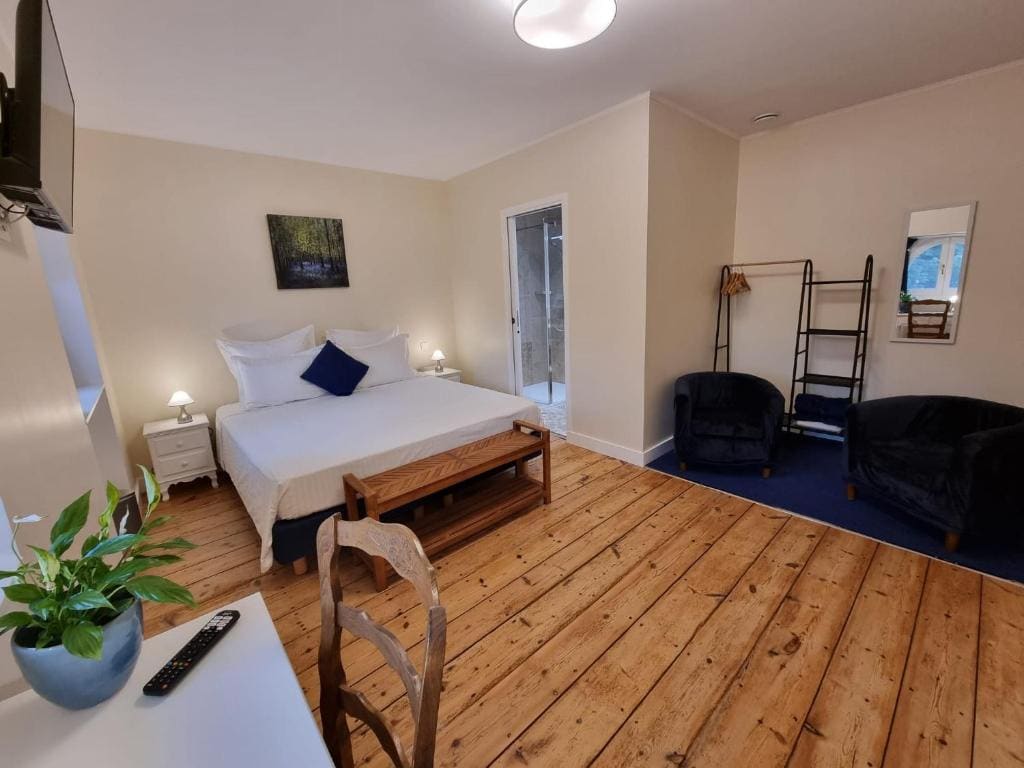 Premium Double Room room - Image 3