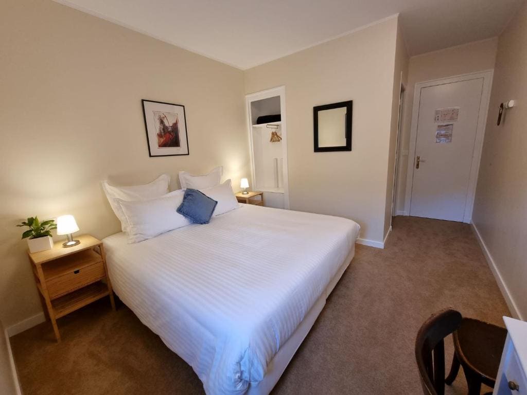 Comfort Double or Twin Room room - Image 2
