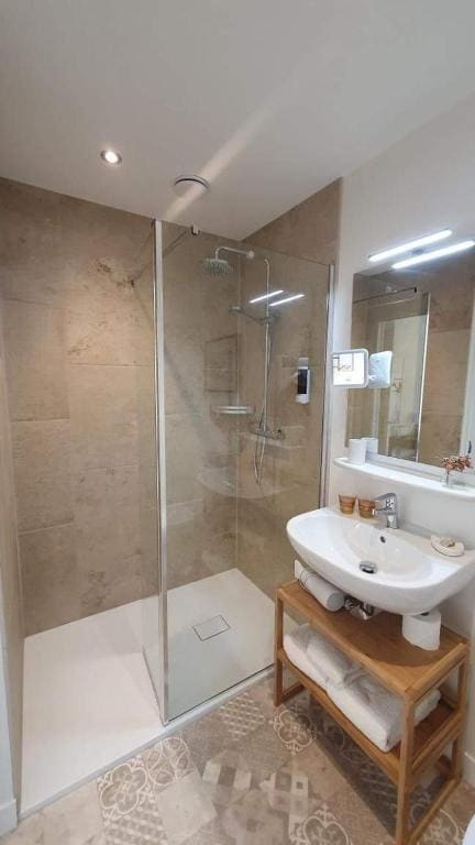 Premium Double Room room - Image 2