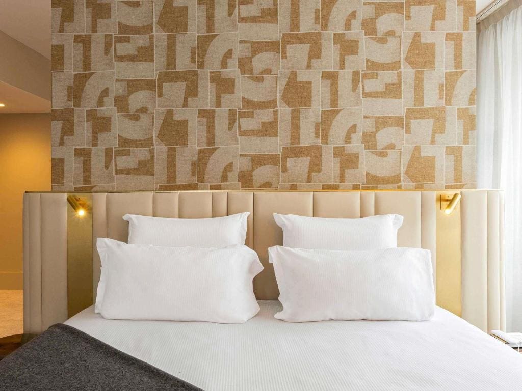 Suite with One Double and Two Twin Beds room - Image 2