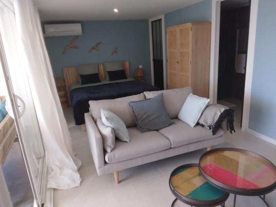 Queen Room with Sea View room - Image 3
