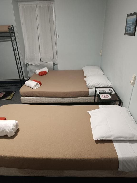 Quadruple Room room - Image 2