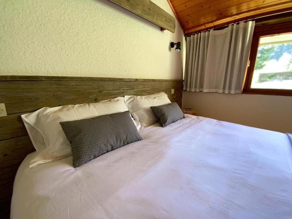 Two-Bedroom House room - Image 1