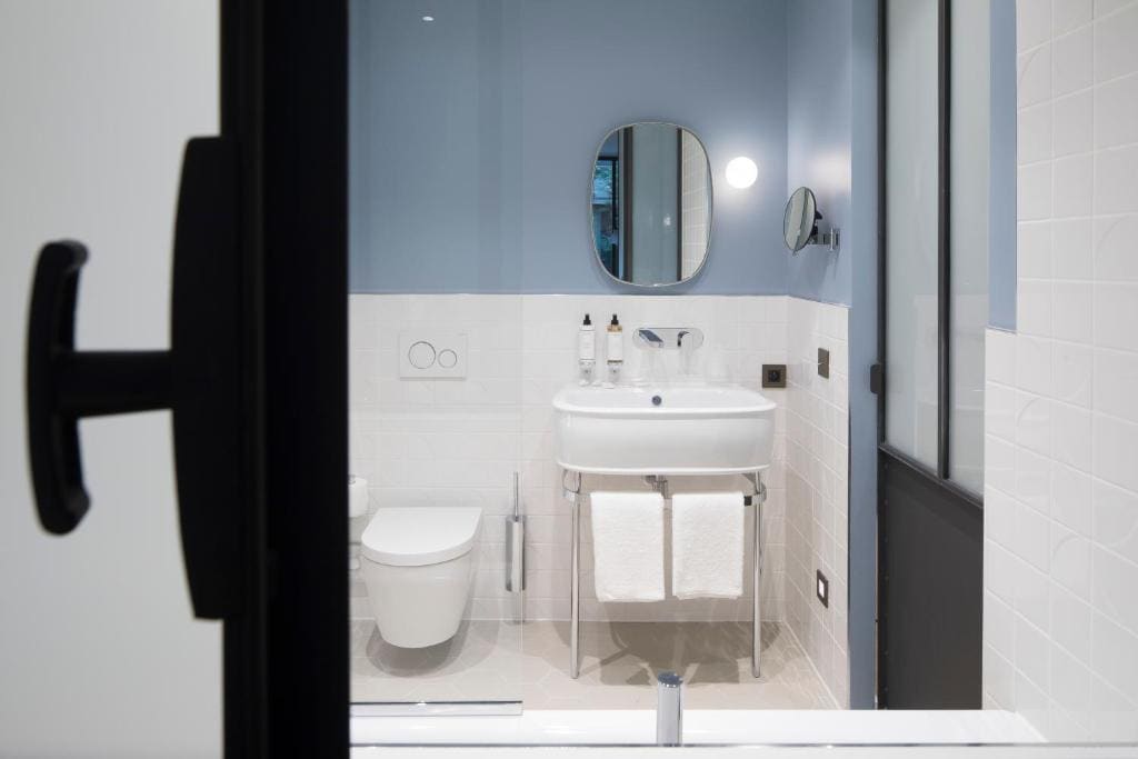Superior Triple Room room - Image 3