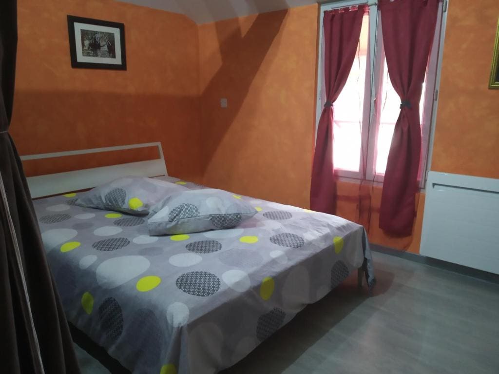Family Room room - Image 3