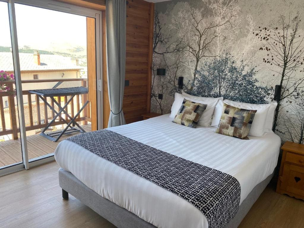 Executive Suite room - Image 1