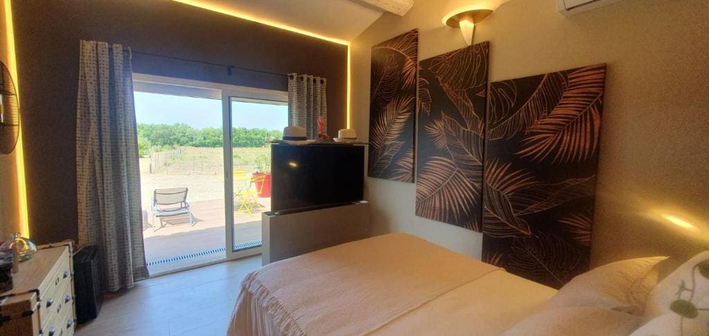 Double Room with Spa Bath room - Image 2