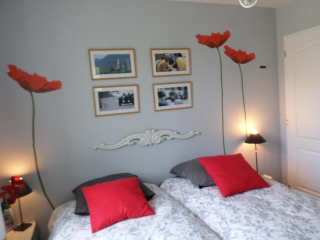 Standard Twin Room room - Image 3