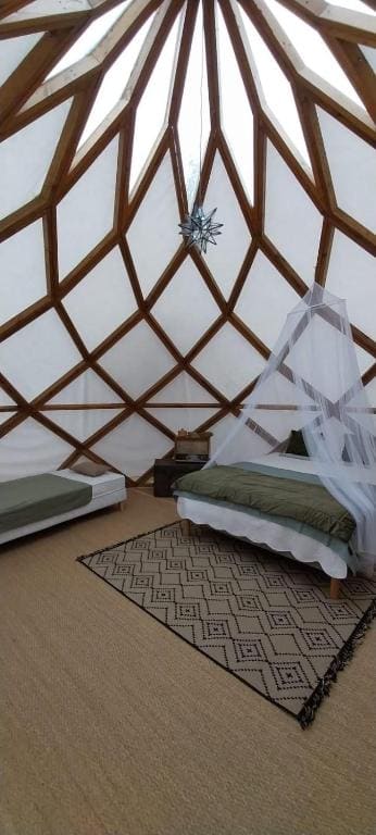 Tent room - Image 3