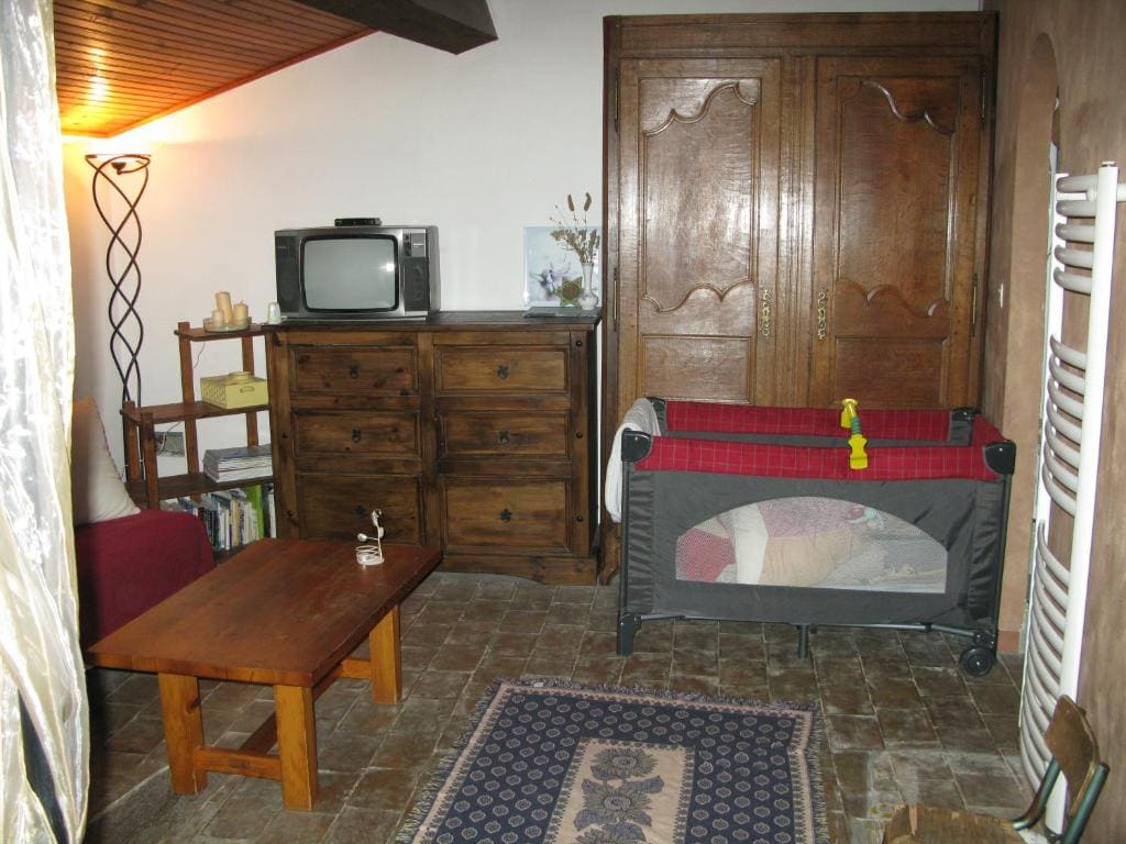 King Suite room - Image 2