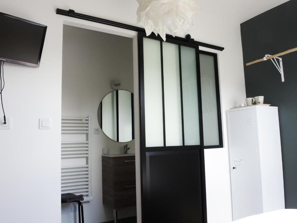 Double Room with Garden View room - Image 3
