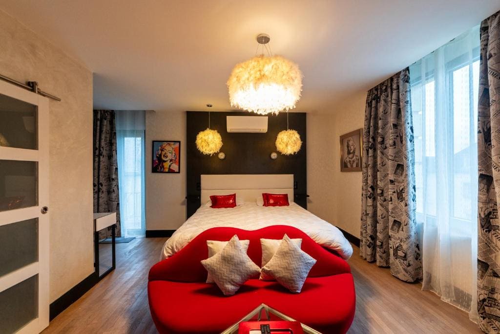 King Room with Balcony room - Image 2