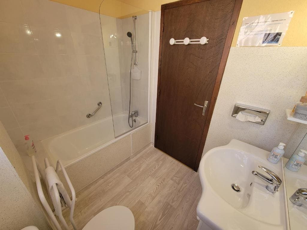 Twin Room room - Image 2