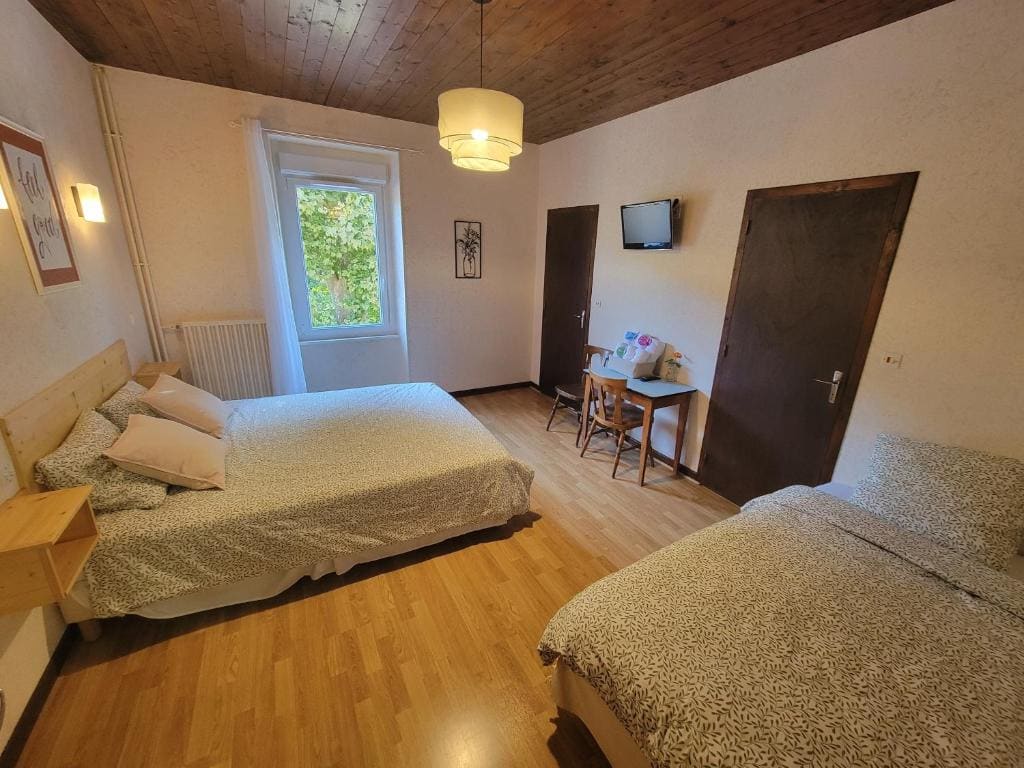 Comfort Triple Room room - Image 1