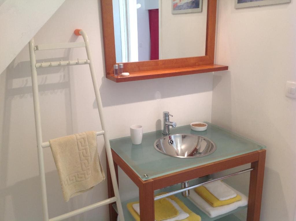 Double Room with Private Bathroom room - Image 1