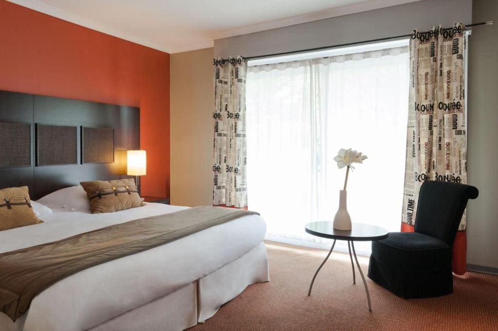 Privilege Double Room with Courtyard View with terrace or balcony room - Image 2