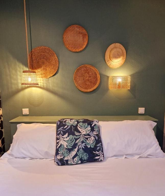 Family Room room - Image 1