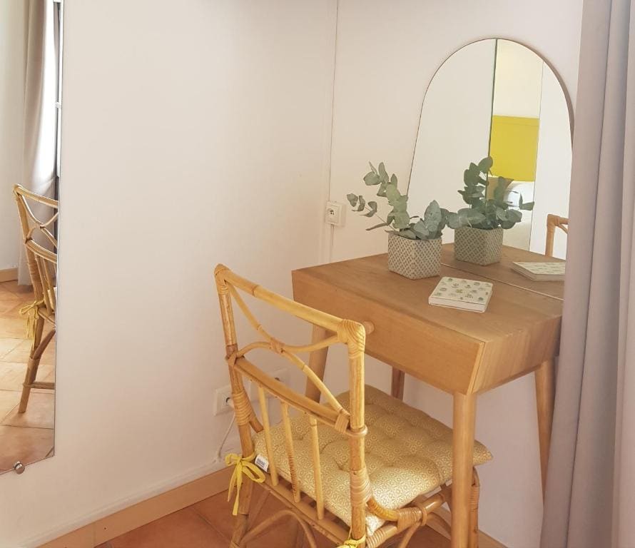 Small Double Room room - Image 3
