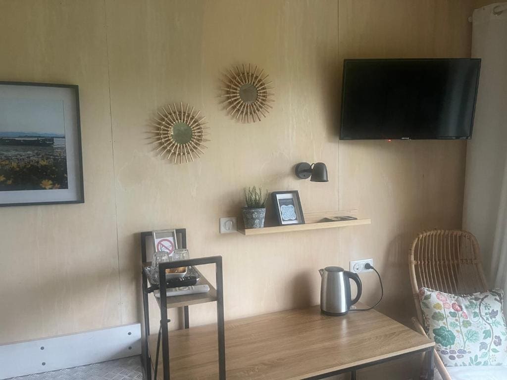 Double Room with Balcony room - Image 1