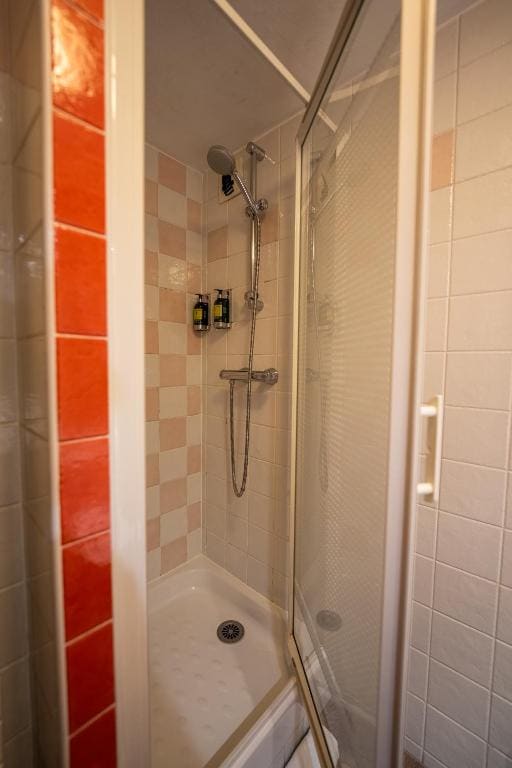 Small Standard Double Room room - Image 1