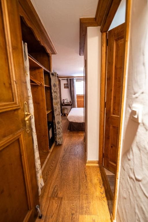 Small Standard Double Room room - Image 3