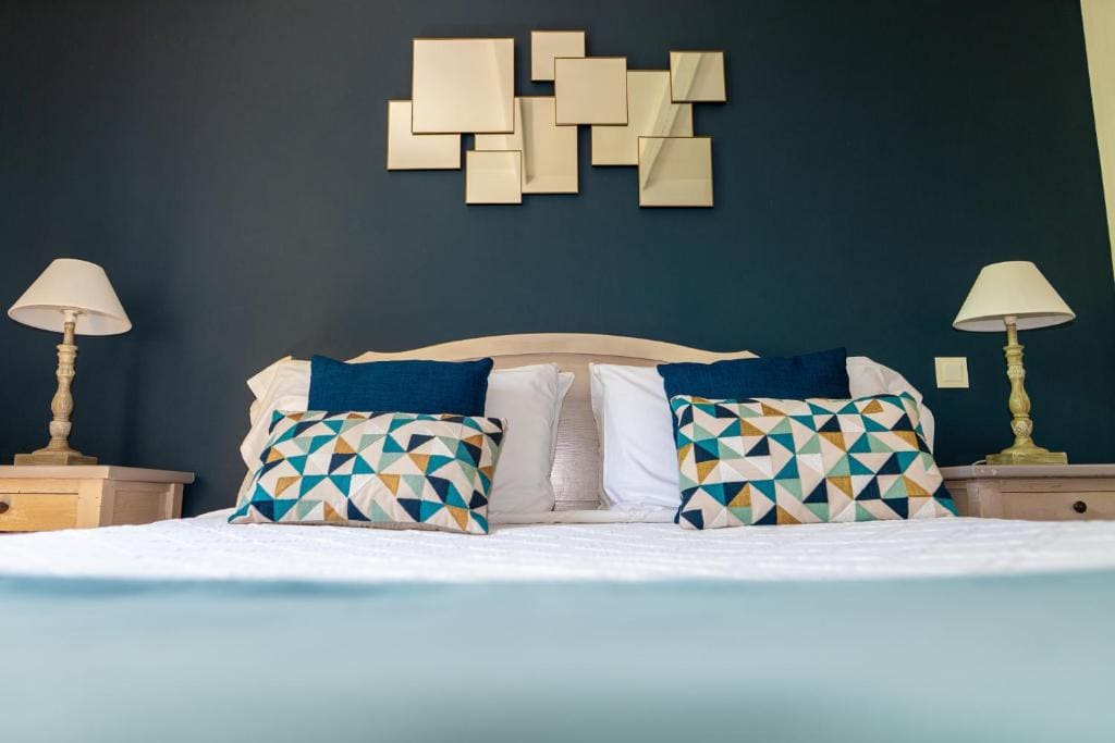 Double Room with Garden View room - Image 2