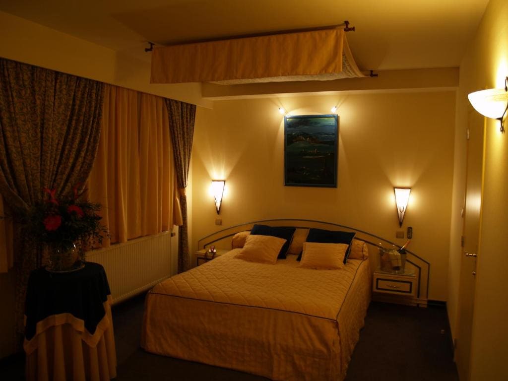 Superior Double Room room - Image 1