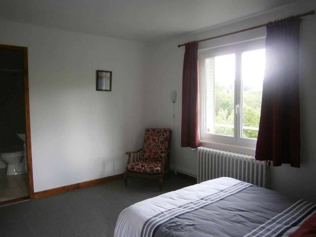 Double Room with Balcony room - Image 2