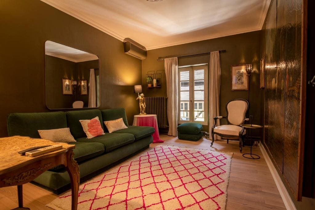 Deluxe King Room room - Image 3