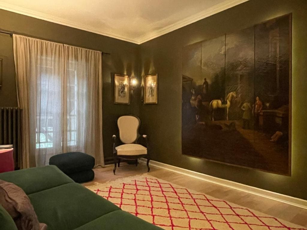 Deluxe King Room room - Image 2