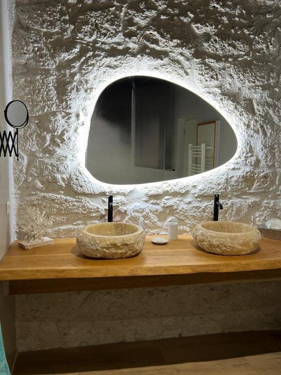 Vacation Home room - Image 3