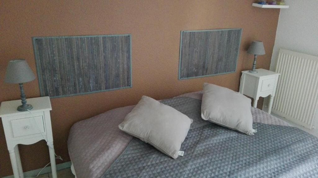 Double Room with Private External Bathroom room - Image 1