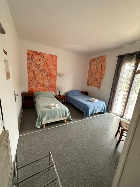 Double Room with Garden View room - Image 3