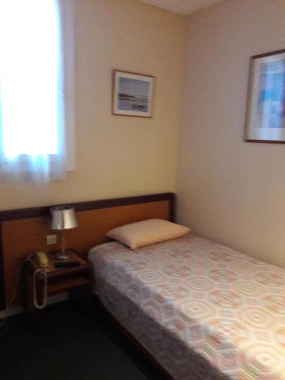 Single Room with Garden View room - Image 1