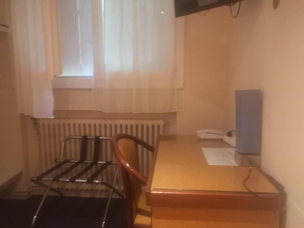 Single Room with Garden View room - Image 2
