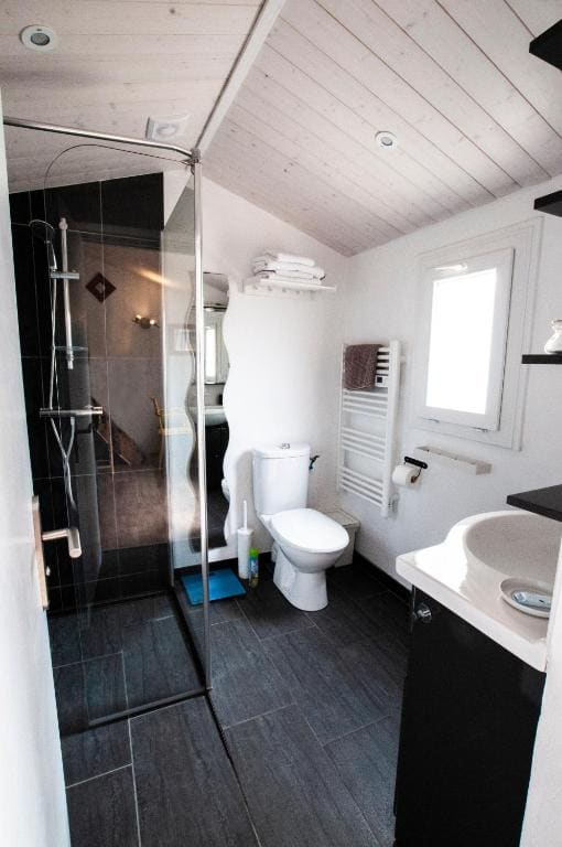Quadruple Room room - Image 1