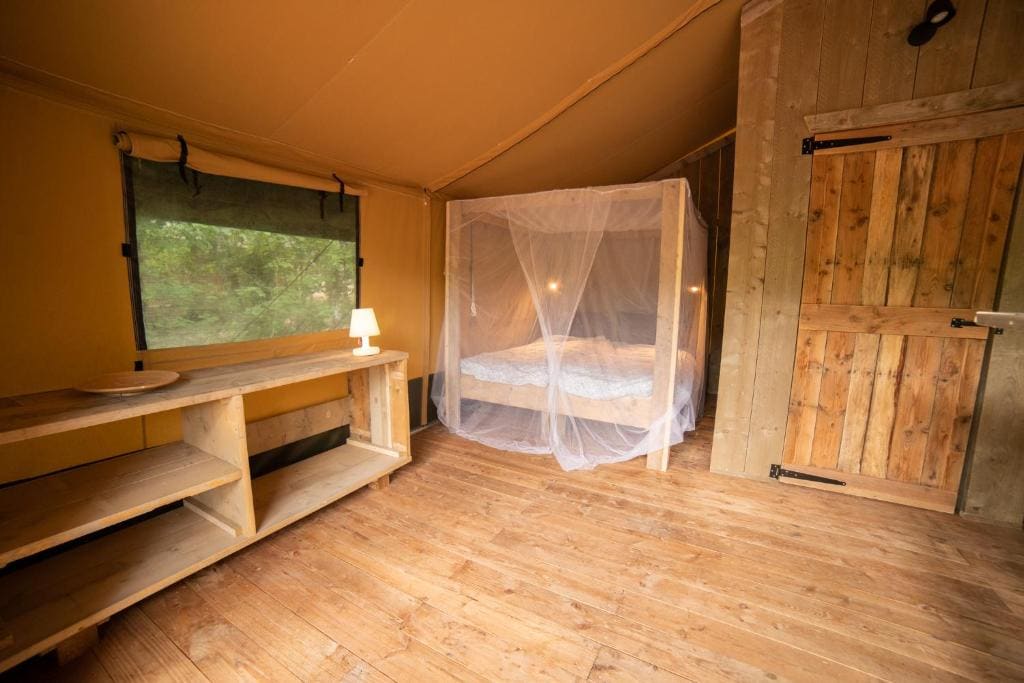 Safari Lodge room - Image 2