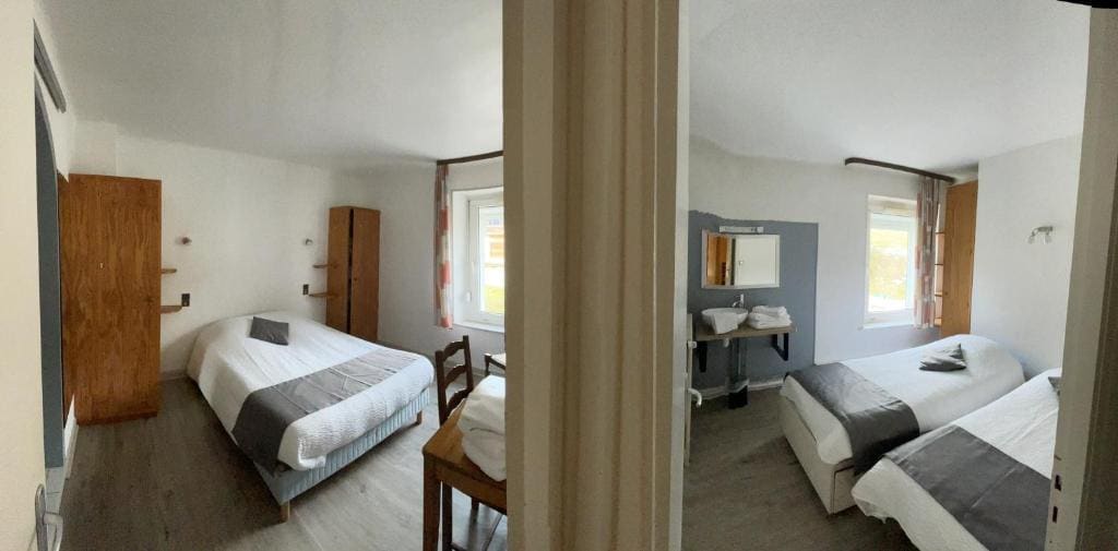 Family Quadruple Room room - Image 2