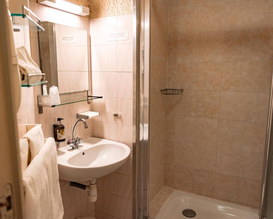 Double Room room - Image 2