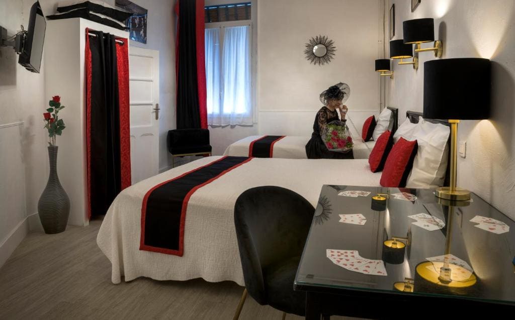 Superior Triple Room room - Image 3