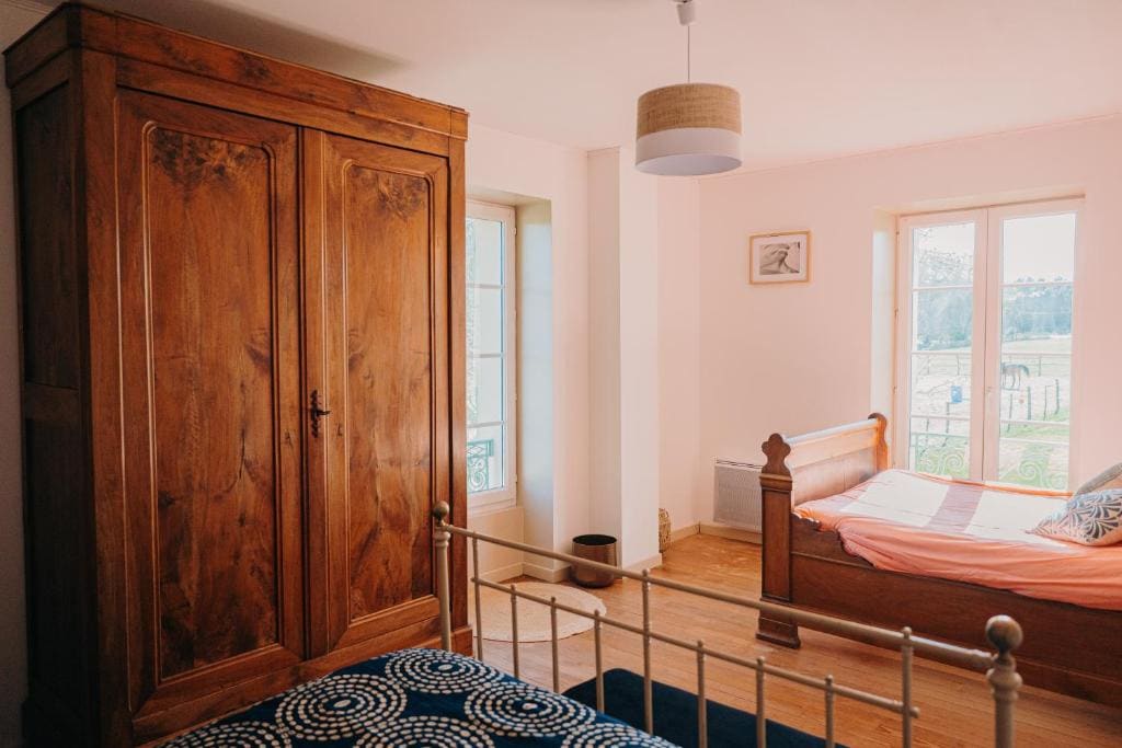 Double Room with Garden View room - Image 2
