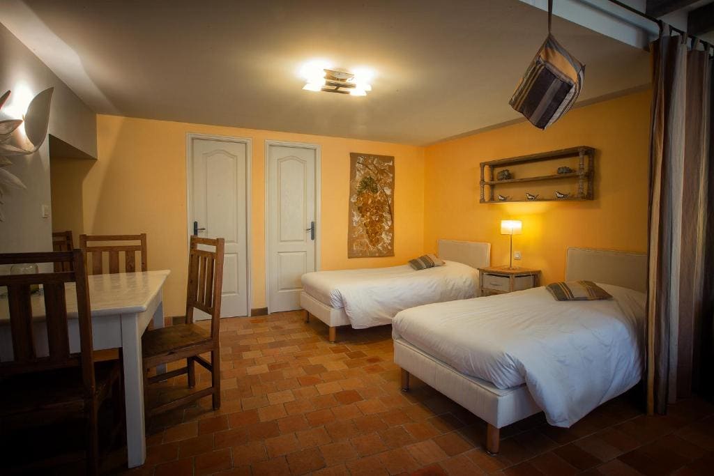 Quadruple Room room - Image 2