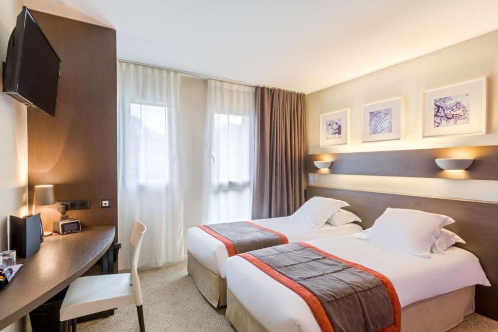 Superior Twin Room room - Image 1