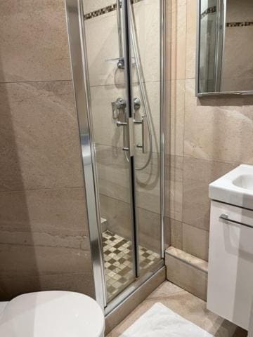 Twin Room with Private Bathroom room - Image 2